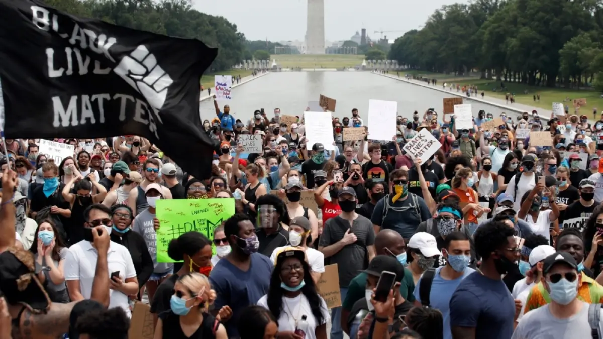 A large crowd protests for Black Lives Matter.